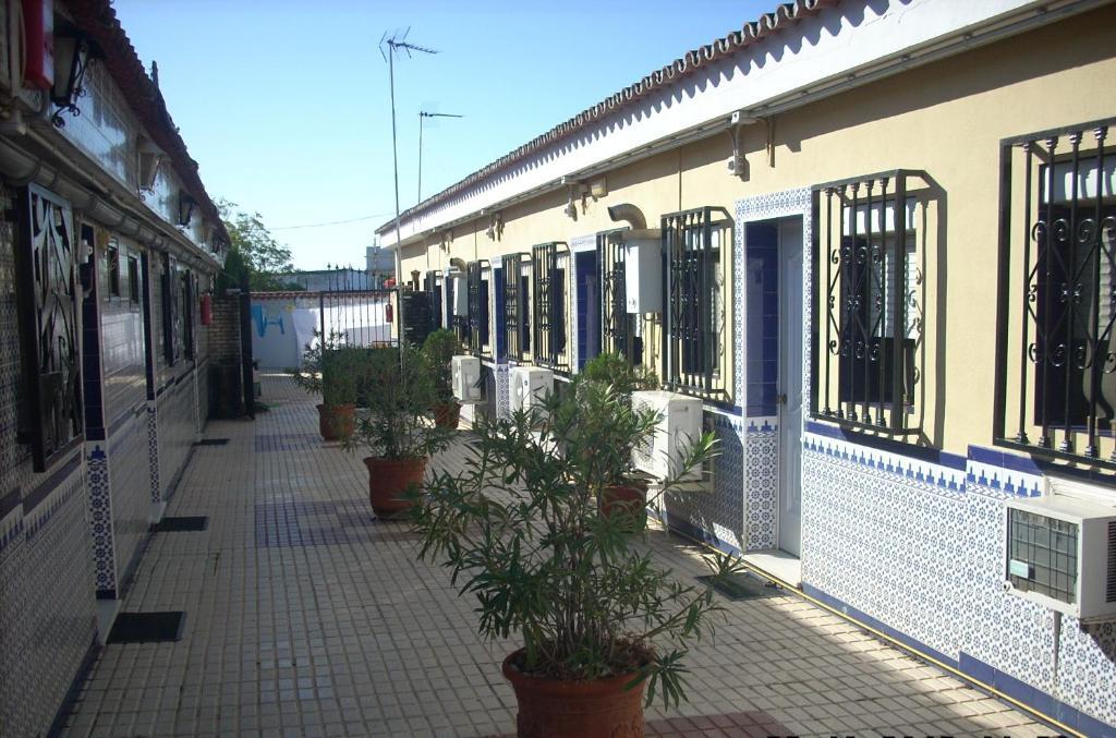 Hostal Don Diego San Juan Del Puerto Bagian luar foto