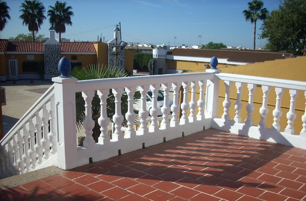 Hostal Don Diego San Juan Del Puerto Bagian luar foto