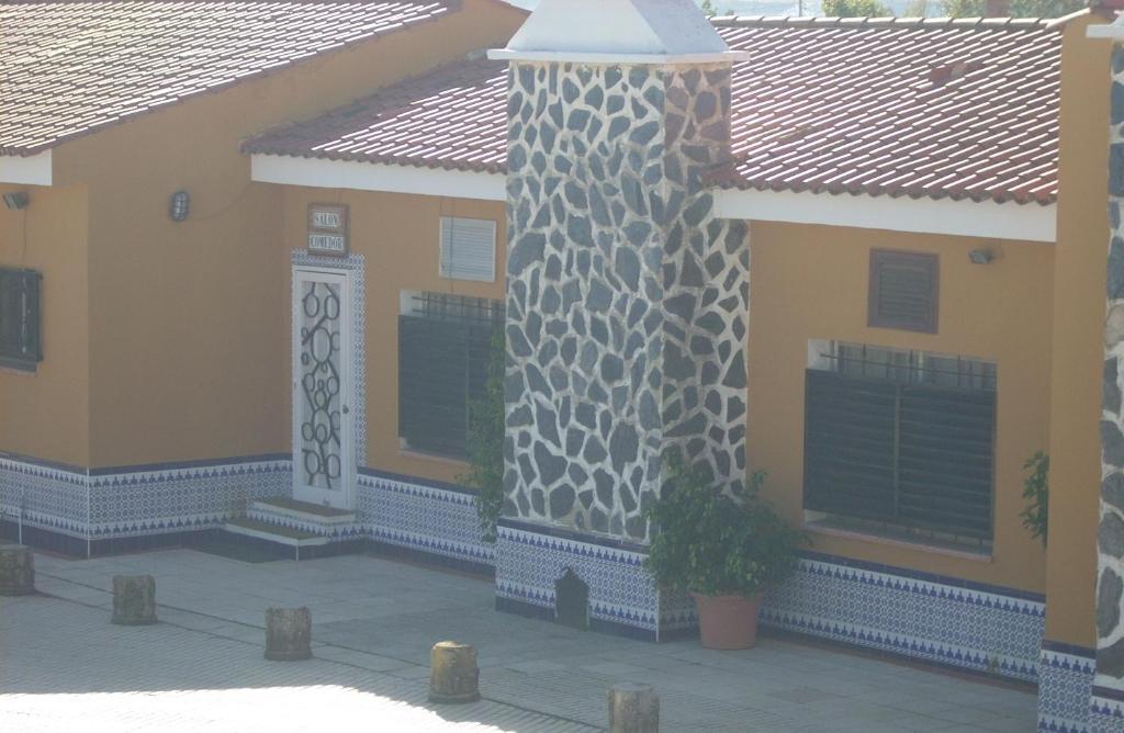 Hostal Don Diego San Juan Del Puerto Bagian luar foto