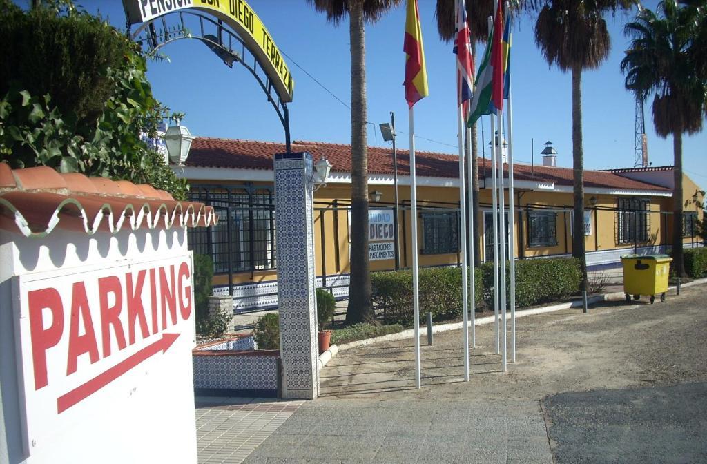 Hostal Don Diego San Juan Del Puerto Bagian luar foto
