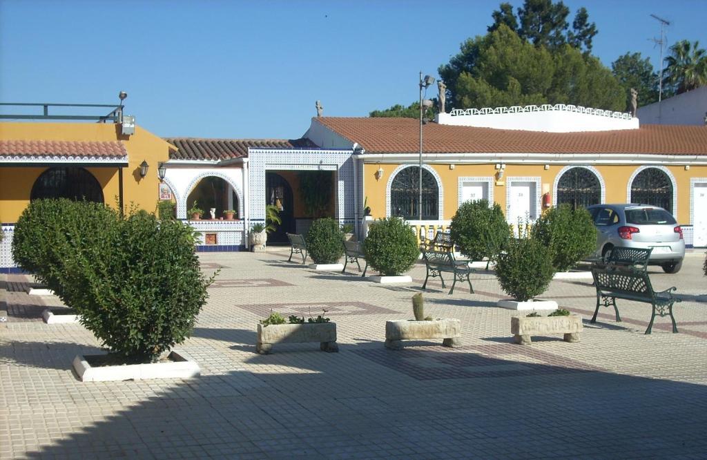 Hostal Don Diego San Juan Del Puerto Bagian luar foto