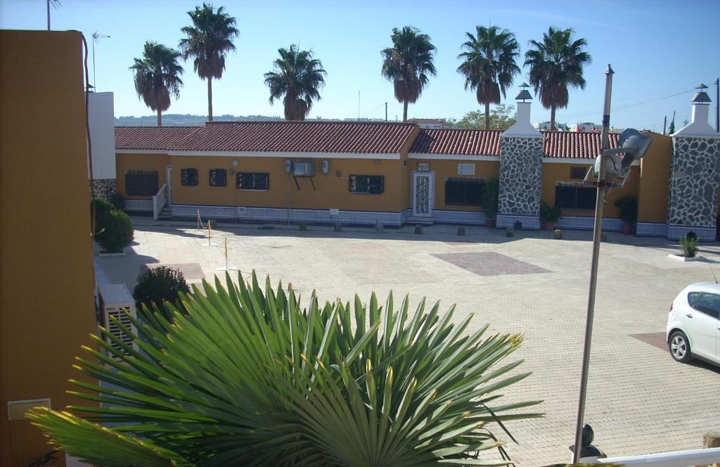 Hostal Don Diego San Juan Del Puerto Bagian luar foto