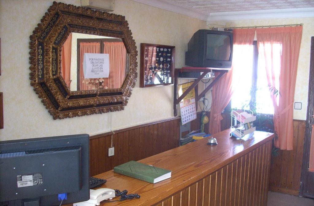 Hostal Don Diego San Juan Del Puerto Bagian luar foto
